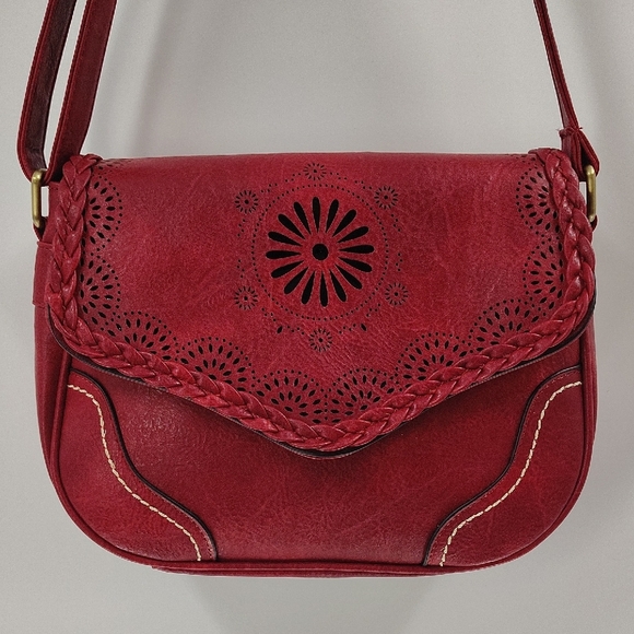 New Laser Cut Out And Braided Faux Leather Crossbody Shoulder Bag Flap Over - Picture 1 of 9